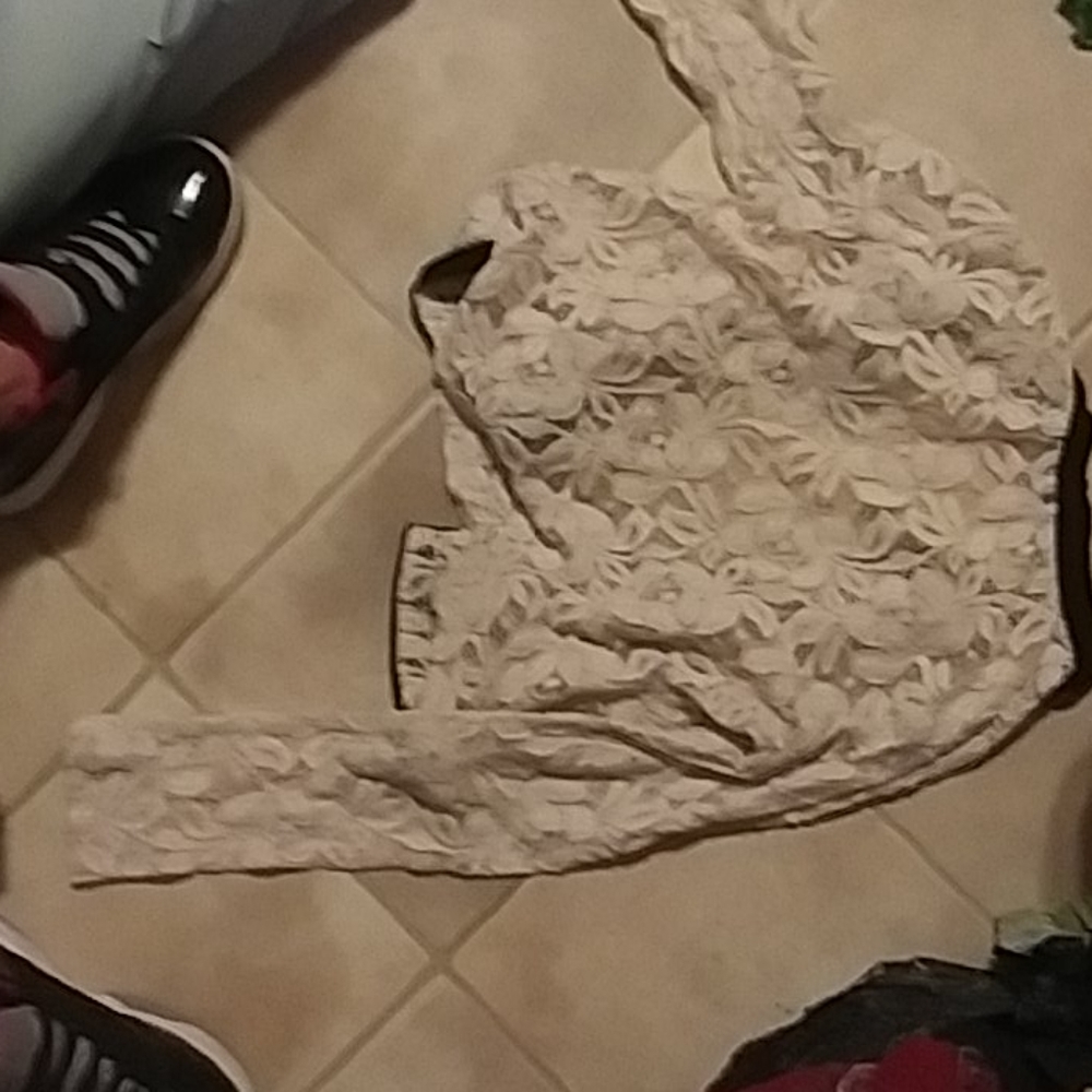 Lace jacket - Picture 3 of 3